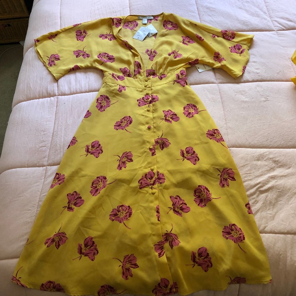 NWT F21 FLORAL DRESS (S)